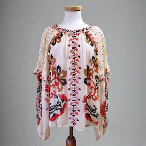 FARM Rio cream Cashew Mandala blouse, size M, NEW WITH TAGS! - Picture 1 of 3